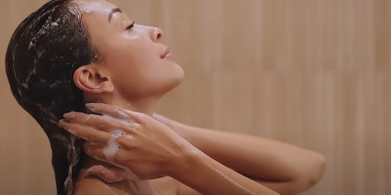 Как пользоваться твёрдым шампунем для волос