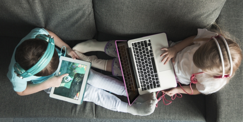 Как это сделать: рассказать ребёнку о правилах поведения в Сети так, чтобы он их усвоил